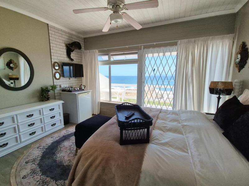 7 Bedroom Property for Sale in De Kelders Western Cape